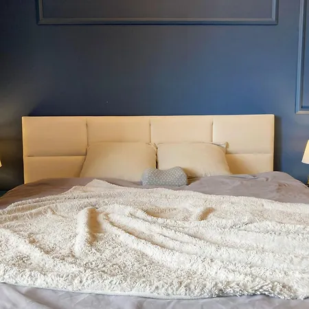 Apartment Gold - Podziemny Garaz Blisko Stadionu I Lotniska - Wygoda, Styl I Komfort