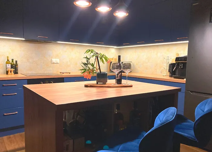 Gold - Podziemny Garaz Blisko Stadionu I Lotniska - Wygoda, Styl I Komfort דירה פוזנן